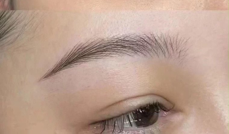 Eyebrow embroidery result